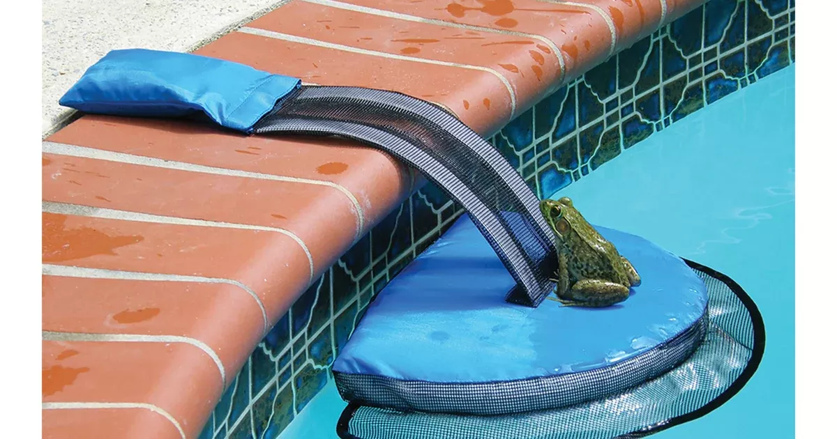 Swimline FrogLog Critter Saving Pool Escape Ramp | 70200